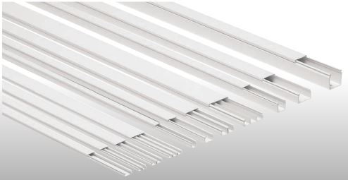 GOULOTTE RAL9001 15X17  1 COMPART. PVC 2M